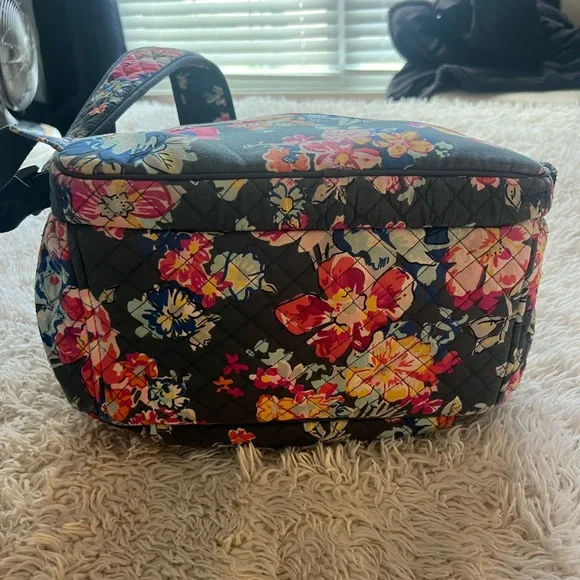 Vera Bradley Backpack - Picture 5 of 7